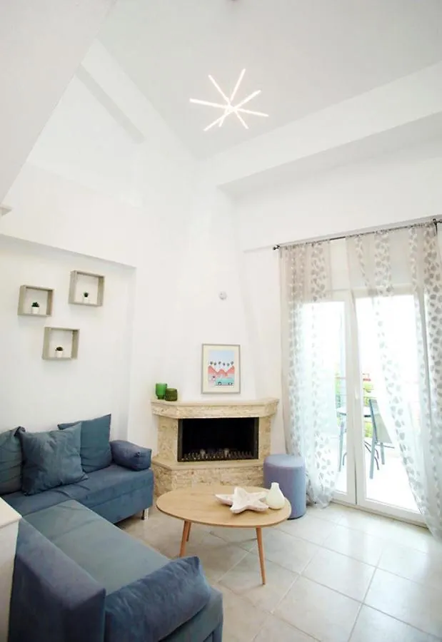 Kryopigi Home 1 0*, Kriopijí Görögország