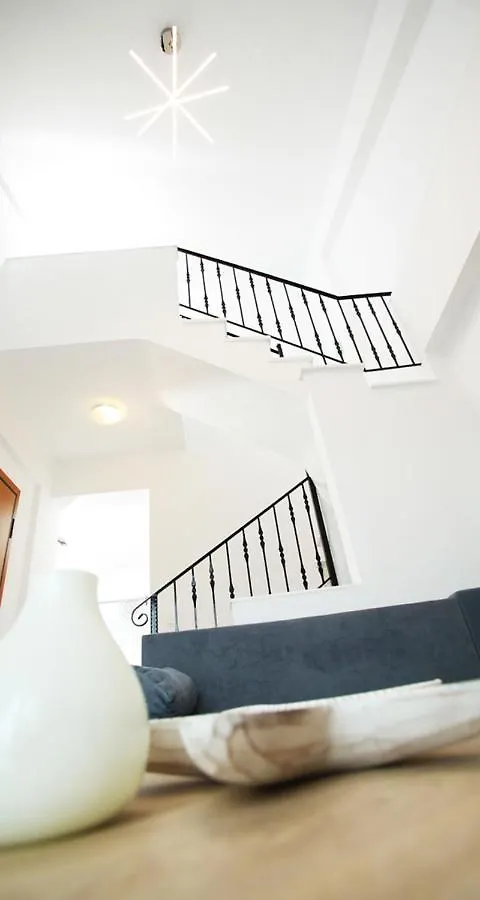 Semesterbostad Kryopigi Home 1 Grekland